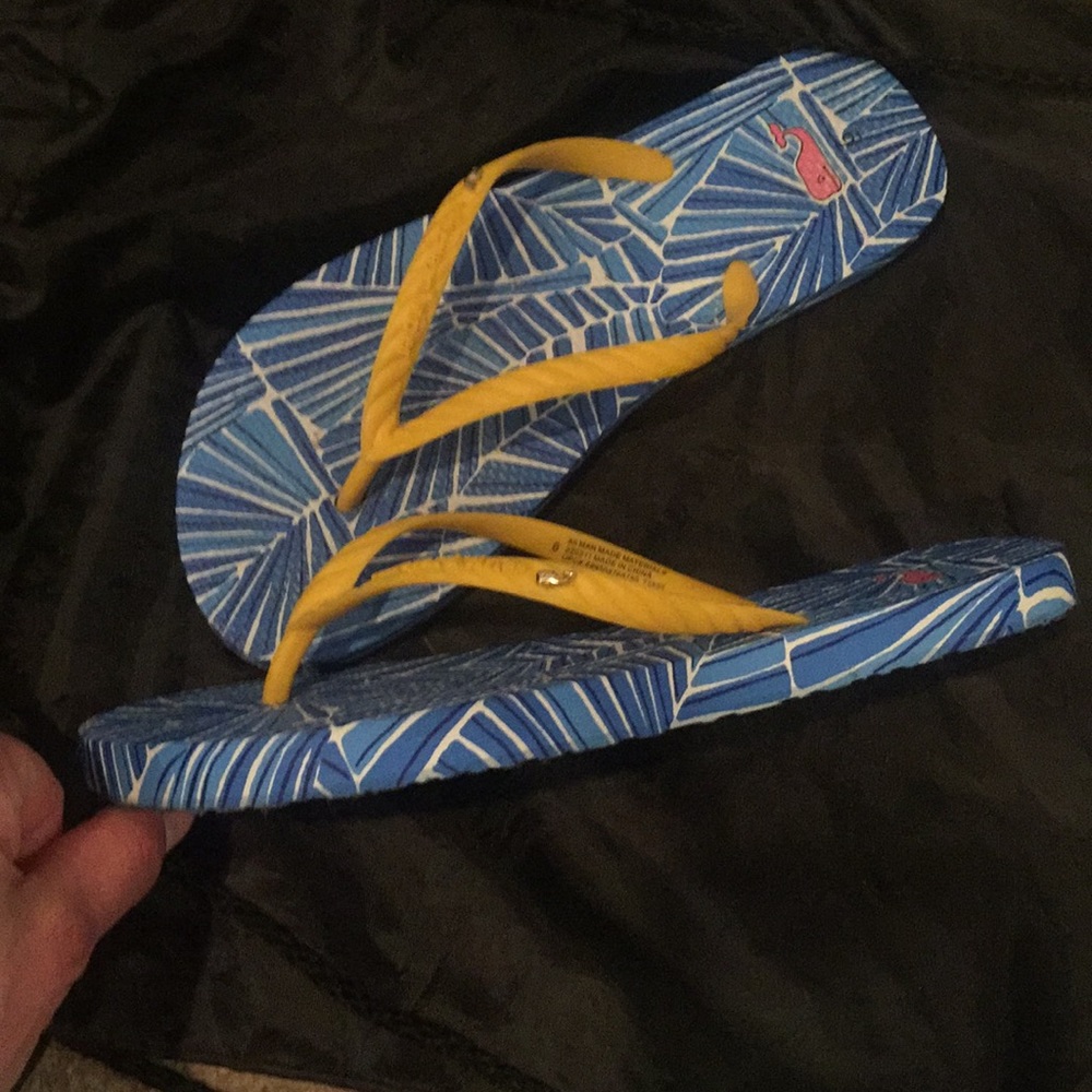 VINEYARD VINES FLIP FLOPS - Picture 2 of 6